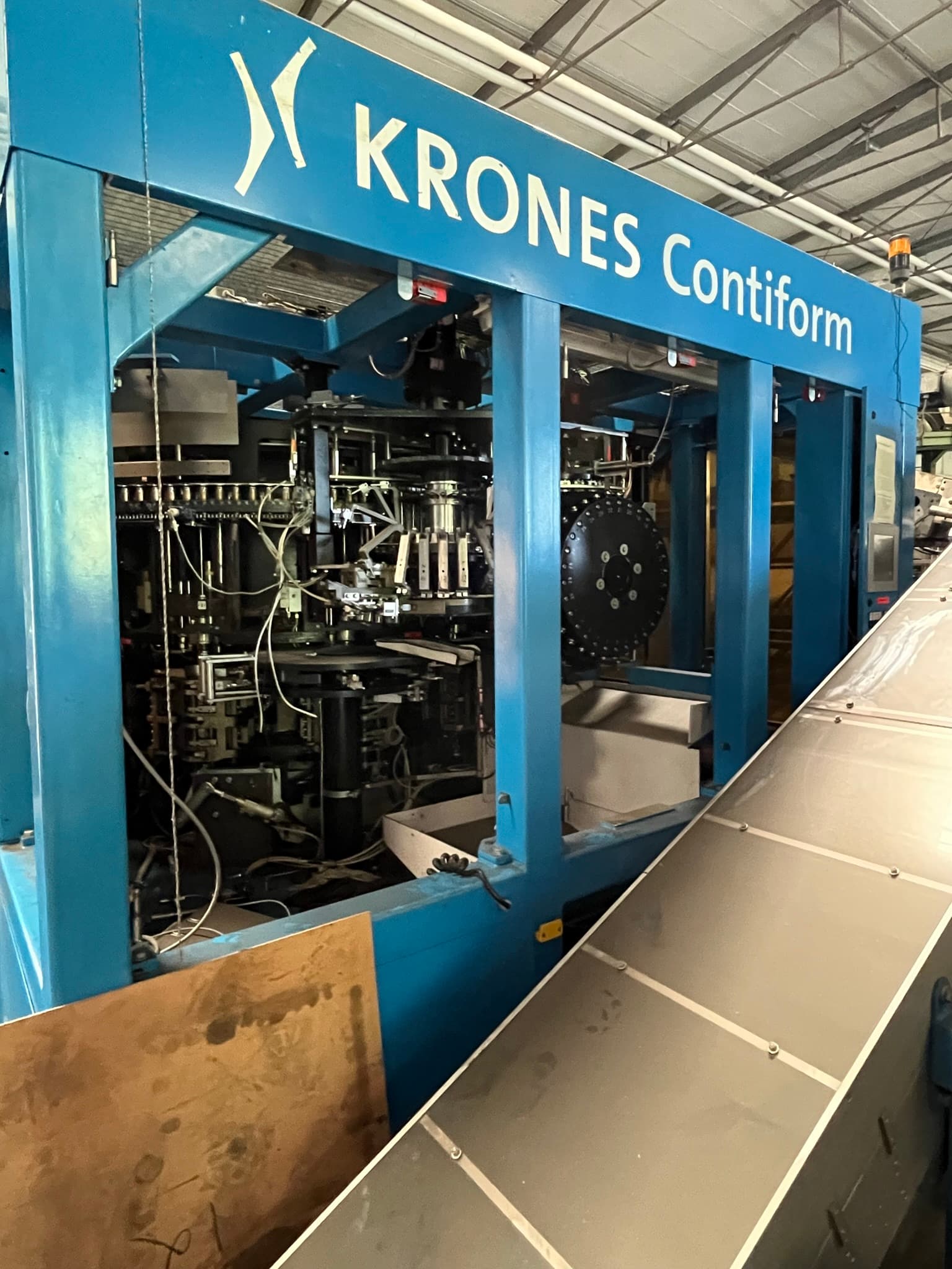 Vue de gauche of Krones Contiform