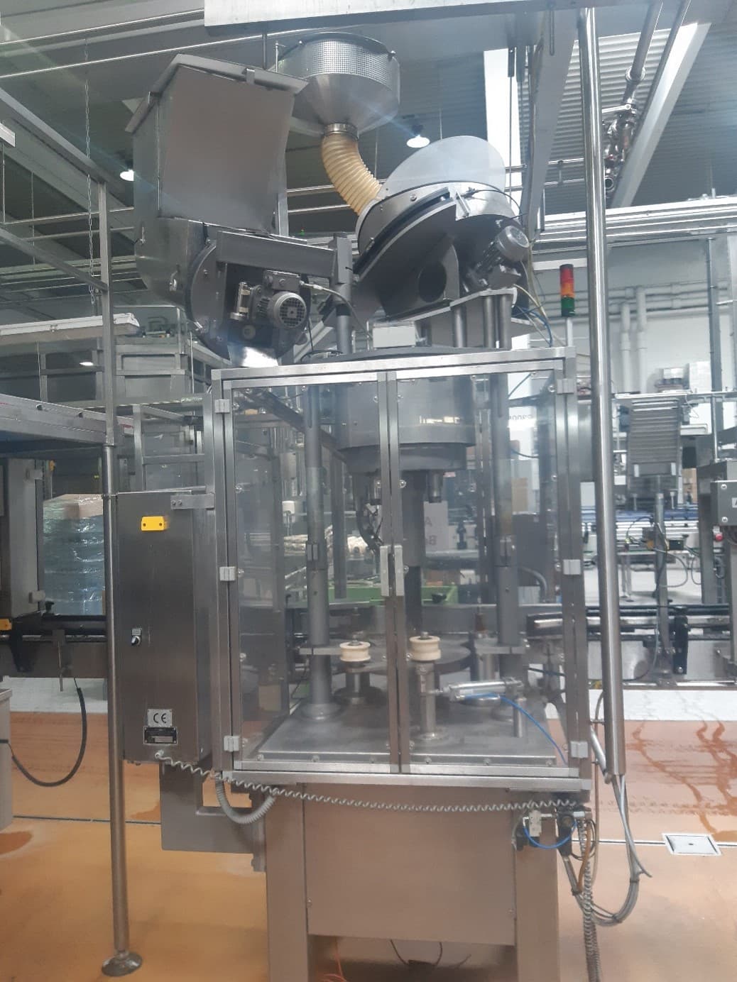Vue de face de Dr. Datz GmbH Construction de boissons et de machines spéciales VS 4 L