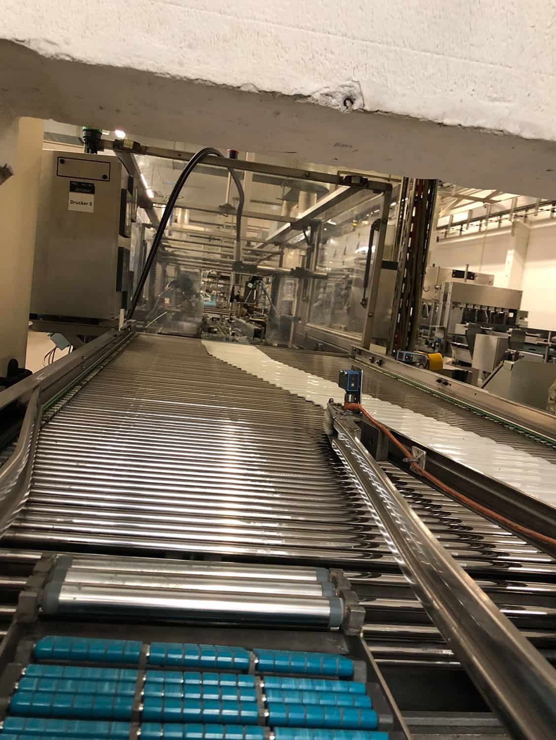 Salle de travail de la chaîne d'emballage Kettner