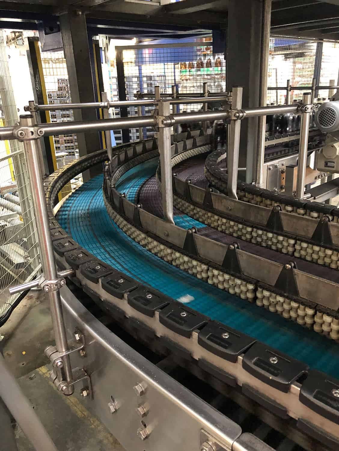 Salle de travail de Baumer V70/33