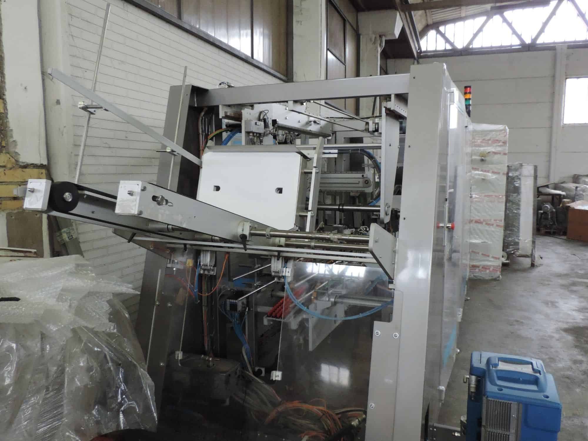 Vue de gauche of Cama Group FW 749